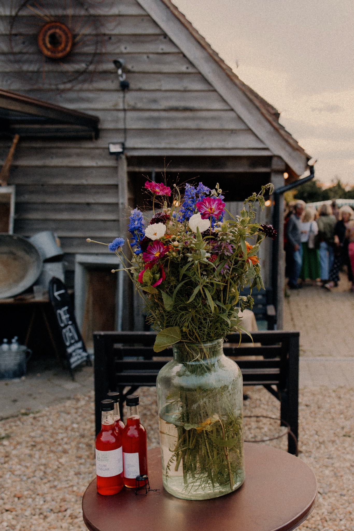 The Sussex Peasant • Pitfield Barn Letnie przyjęcie na farmie