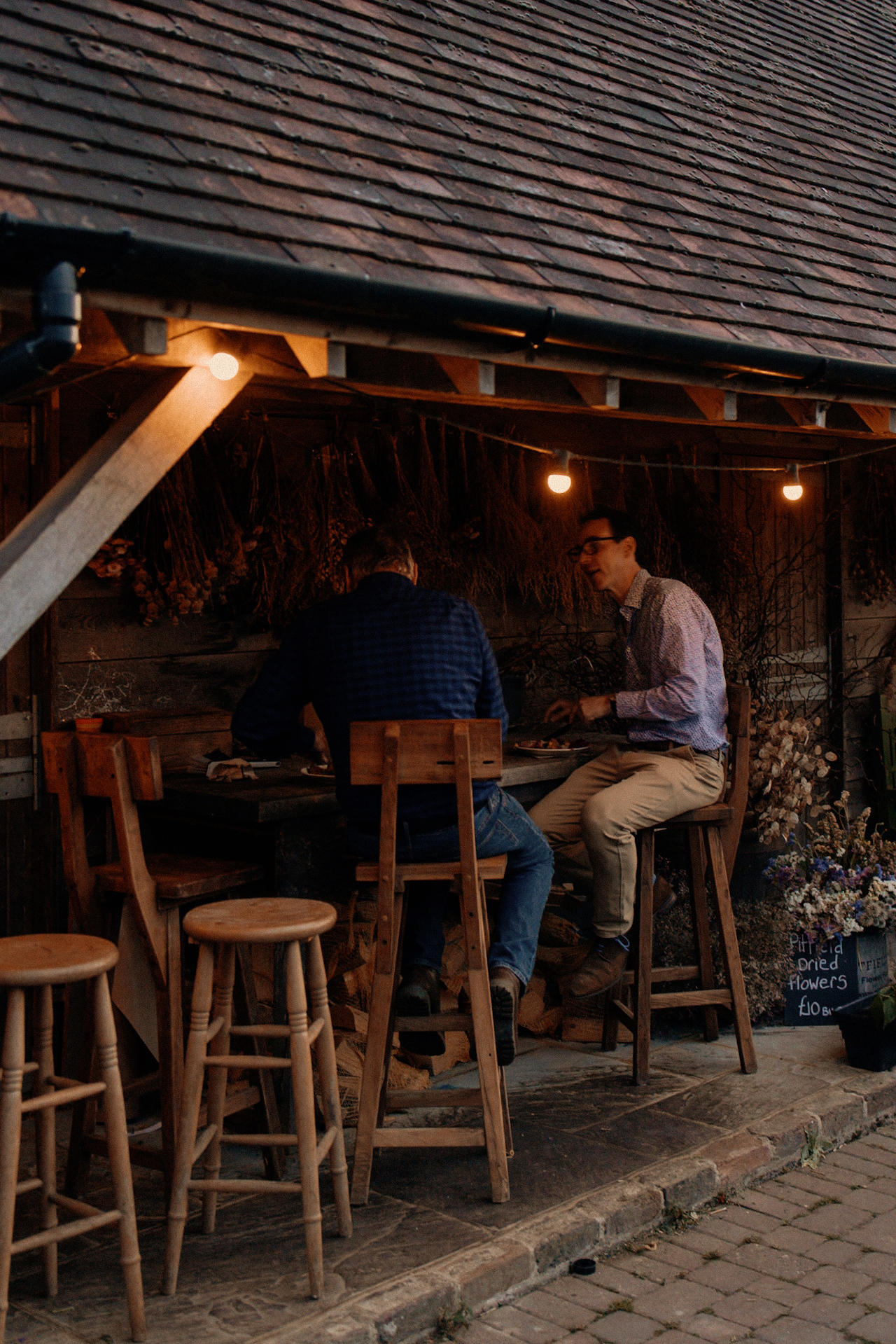 The Sussex Peasant • Pitfield Barn Letnie przyjęcie na farmie