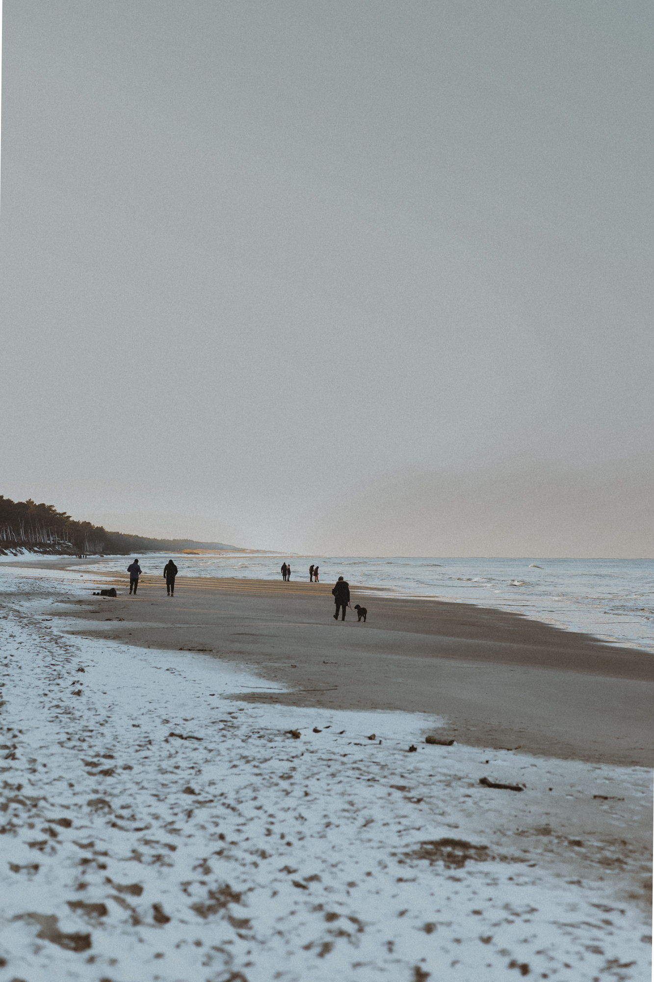 Bałtyk zimą plaża morze Zimowy krajobraz