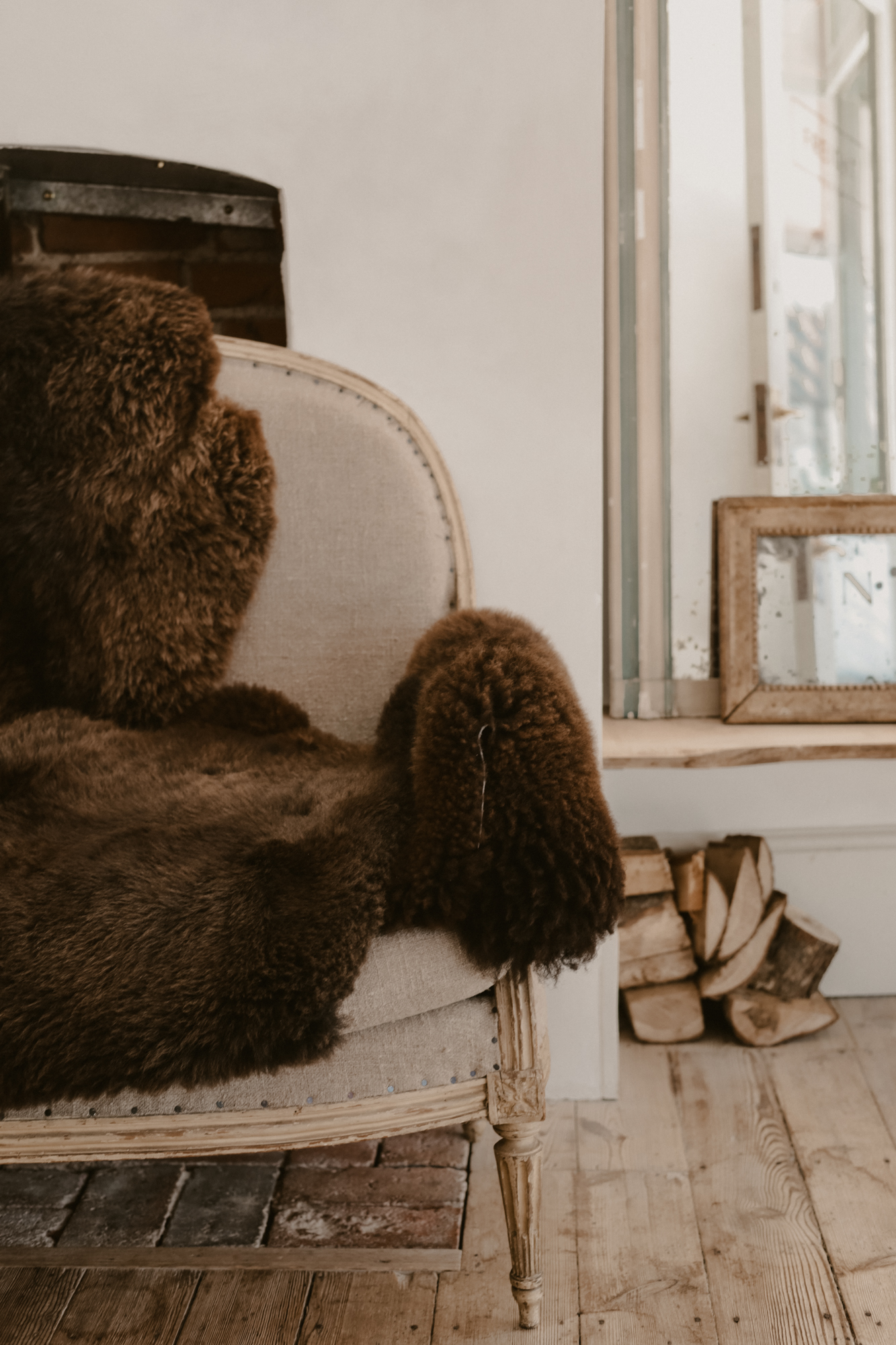 Przytulny zimowy kacik Vintage fotel